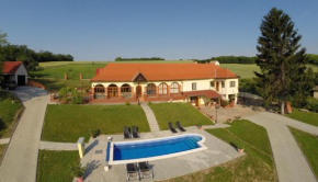  Villa Teleki  Телеки